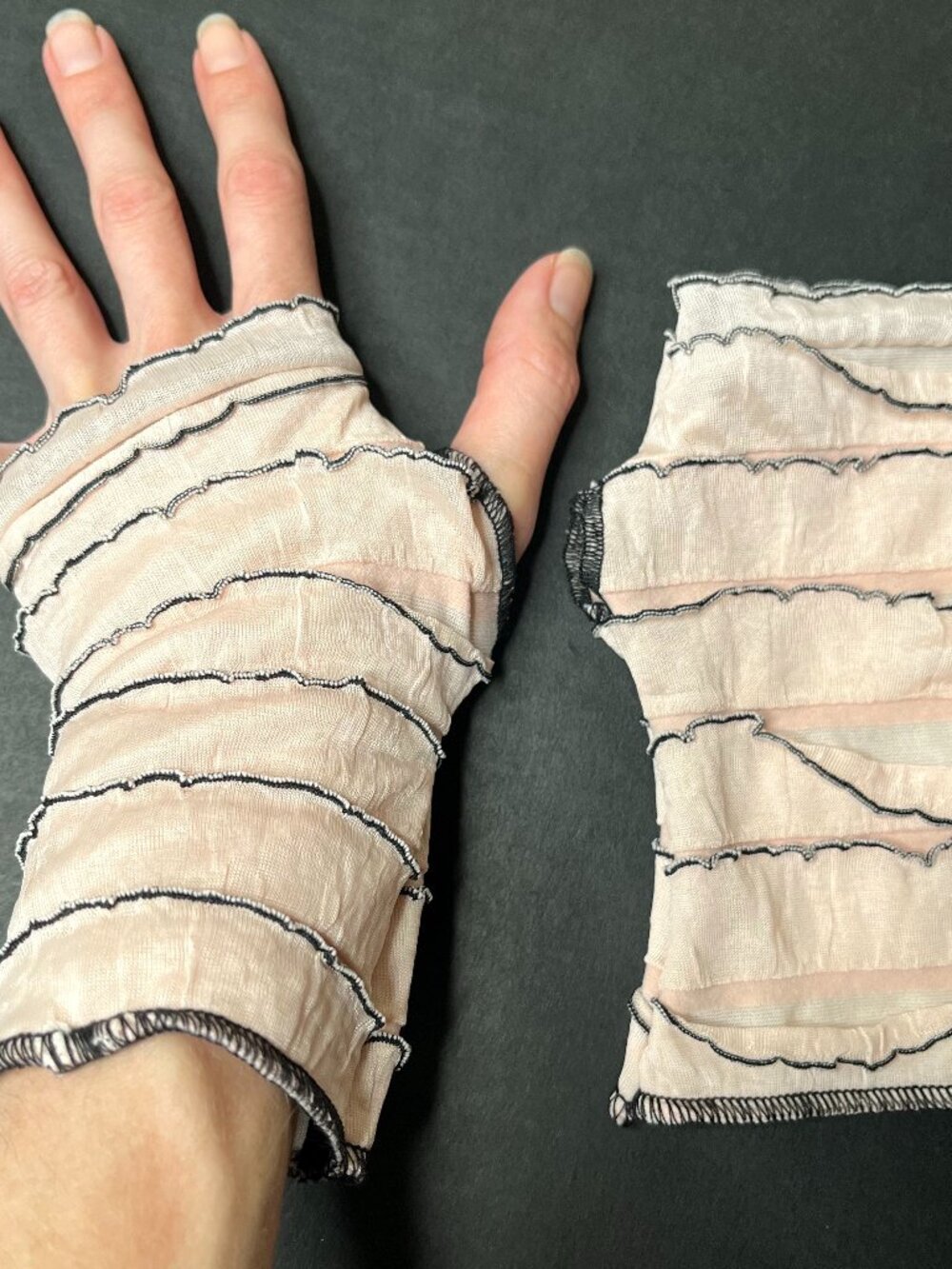Ruffle Fingerless Gloves Cream Mummy Wrap Hand Warmers Bandage Look Black Ghost
